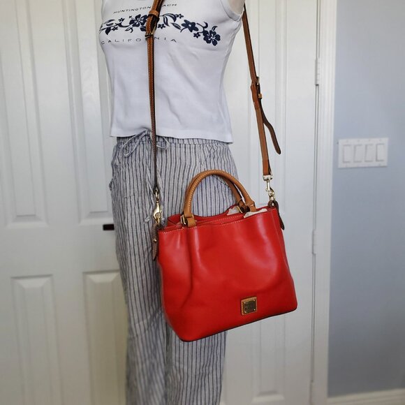 Dooney and Bourke NWOT Brenna Smooth Wexford Leather Red - Picture 1 of 16